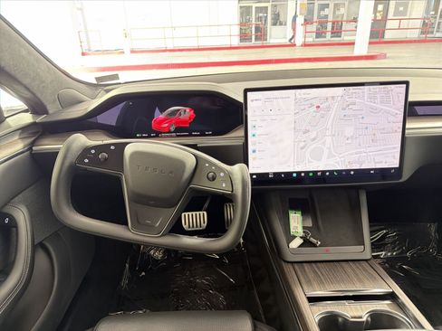 Used 2023 Tesla Model S Standard Range image 16