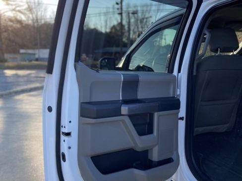 Used 2018 Ford F150 XLT w/ Equipment Group 301A Mid image 15