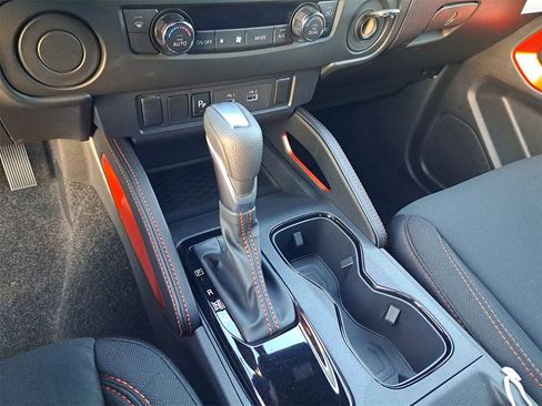 New 2025 Nissan Frontier Pro-X image 9