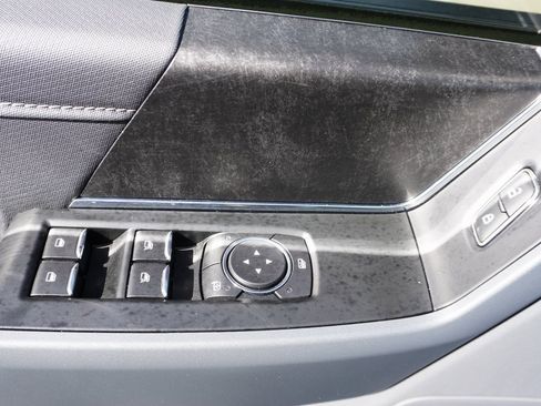 Certified 2022 Ford F150 XLT w/ Equipment Group 302A High image 9