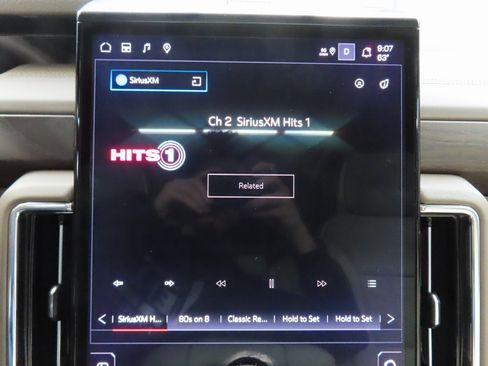 Used 2025 GMC Yukon Denali w/ Denali Reserve Package image 23