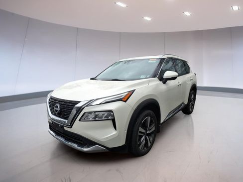 Used 2023 Nissan Rogue Platinum w/ Platinum Premium Package AWD/4WD image 2