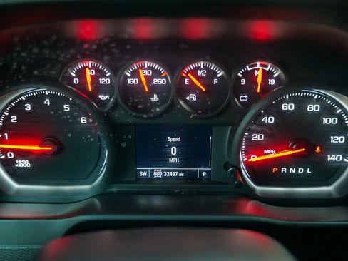 Used 2021 Chevrolet Silverado 1500 Custom Trail Boss AWD/4WD image 44