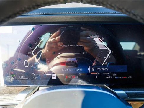 New 2026 BMW 760i xDrive image 14