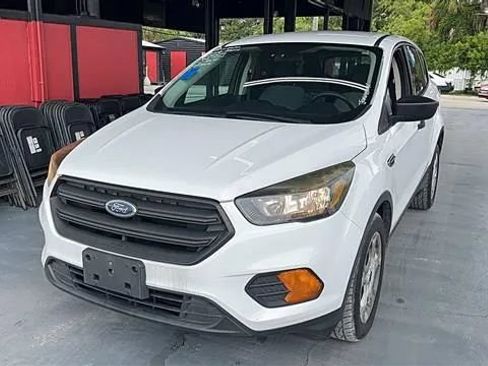 Used 2018 Ford Escape S FWD image 4