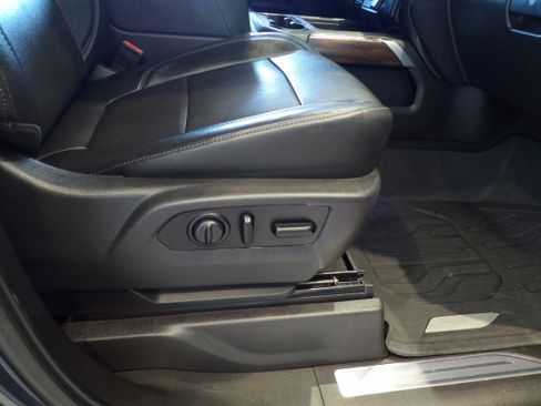 Used 2020 GMC Sierra 1500 SLT w/ SLT Premium Plus Package image 16