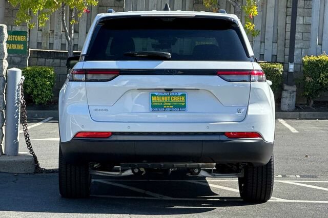 New 2026 Jeep Grand Cherokee Limited AWD/4WD image 5