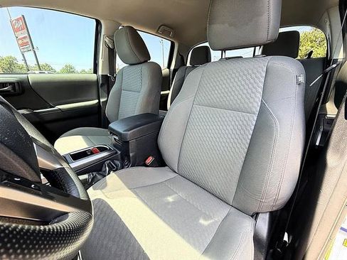Used 2023 Toyota Tacoma SR5 w/ Technology Package AWD/4WD image 19