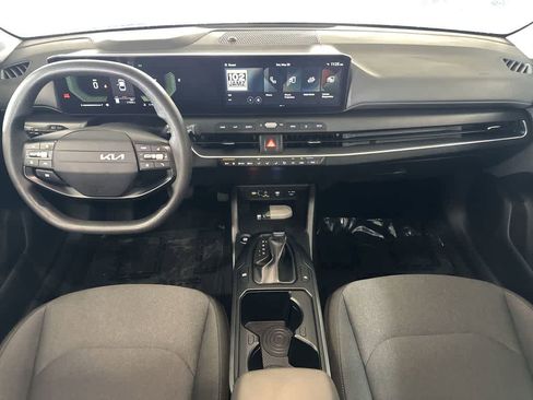 Used 2025 Kia K4 FWD image 23