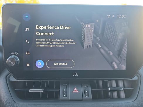 Used 2023 Toyota RAV4 XLE Premium image 17