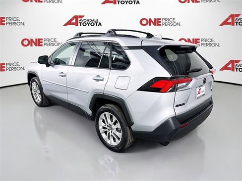 Certified 2025 Toyota RAV4 XLE Premium image 5