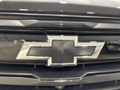 Used 2023 Chevrolet Colorado Z71 w/ Z71 Convenience Package 2 AWD/4WD image 5
