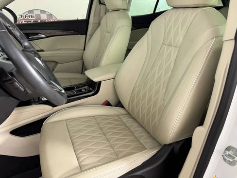 Used 2023 Buick Envision Avenir AWD/4WD image 36