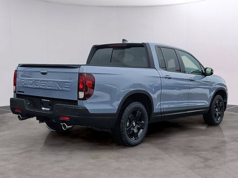New 2026 Honda Ridgeline Black Edition image 3