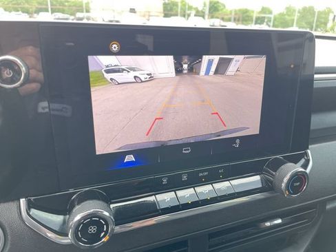 Used 2024 Chevrolet Colorado Trail Boss AWD/4WD image 21