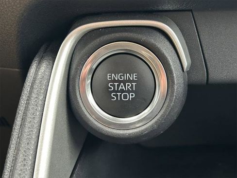 Certified 2025 Toyota Grand Highlander FWD image 29