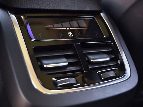 Used 2021 Volvo XC90 T6 Momentum image 22