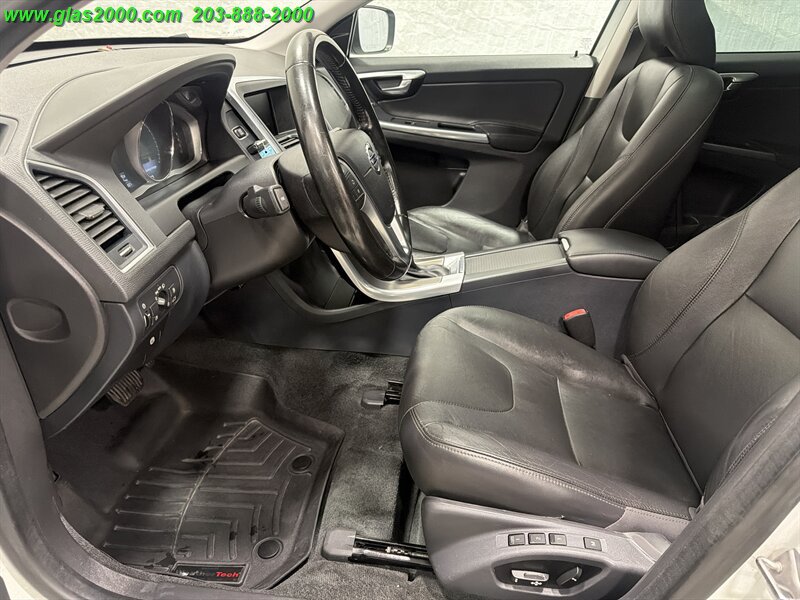 Used 2016 Volvo XC60 T5 Premier AWD/4WD image 23