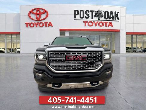 Used 2017 GMC Sierra 1500 Denali w/ Denali Ultimate Package AWD/4WD image 3