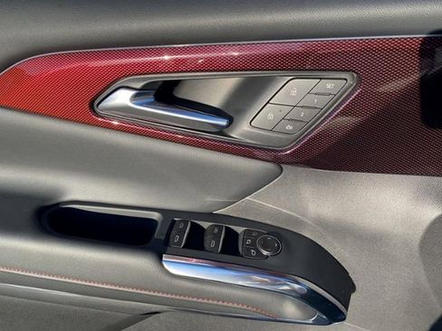 New 2026 Chevrolet Traverse RS w/ LPO, Floor Liner Package FWD image 23