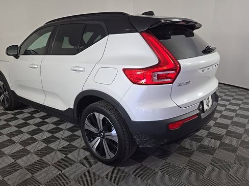 Certified 2023 Volvo XC40 Recharge Plus w/ Protection Package Premier image 9