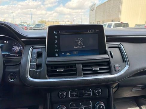 Used 2023 Chevrolet Suburban RST w/ Sport Performance Package image 23