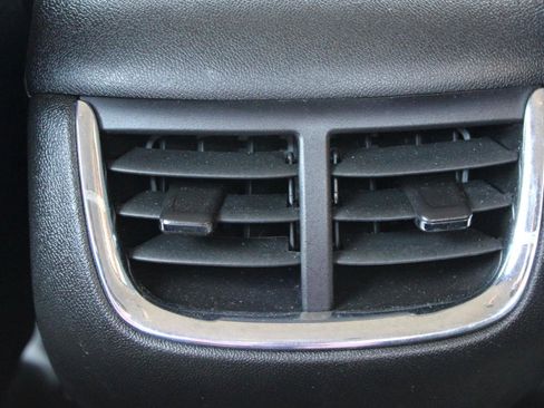 Used 2023 Chevrolet Malibu LT w/ Driver Confidence Package FWD image 41