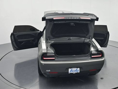 Used 2017 Dodge Challenger SRT Hellcat RWD image 46