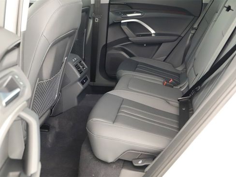 New 2025 Audi Q5 Premium image 27