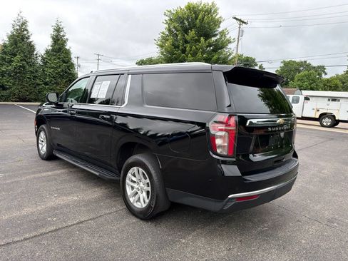 Used 2024 Chevrolet Suburban LT AWD/4WD image 3