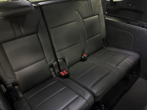 Used 2023 Chevrolet Suburban RST w/ Luxury Package AWD/4WD image 12