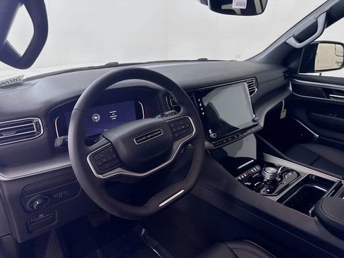New 2026 Jeep Grand Wagoneer 4WD image 9