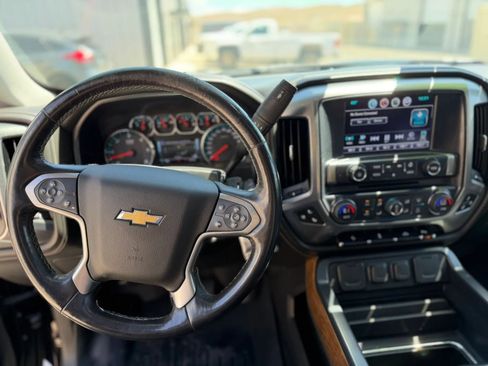 Used 2018 Chevrolet Silverado 1500 LTZ w/ LTZ Plus Package AWD/4WD image 21