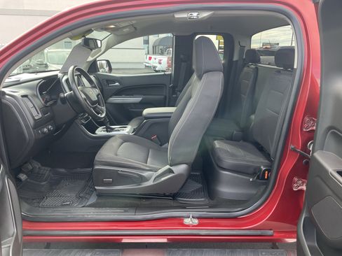 Used 2015 Chevrolet Colorado LT w/ LT Convenience Package image 27