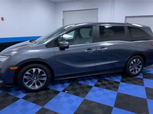 Used 2024 Honda Odyssey EX-L image 4