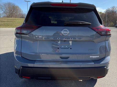 New 2026 Nissan Rogue SV image 7