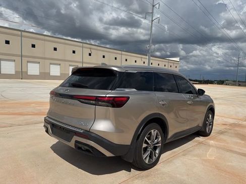 Used 2023 INFINITI QX60 Luxe w/ Performance Audio Package image 4