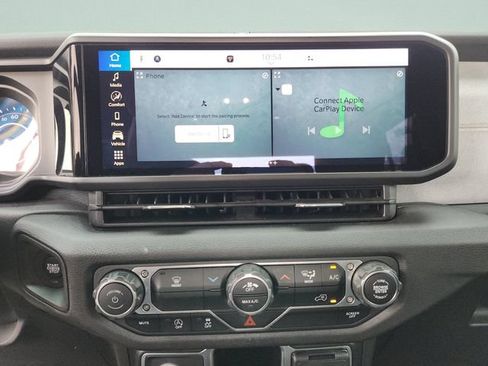 Used 2024 Jeep Gladiator Sport AWD/4WD image 26