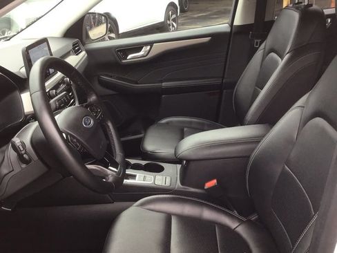 Used 2022 Ford Escape SEL AWD/4WD image 7