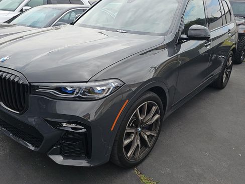 Used 2022 BMW X7 M50i w/ Executive Package AWD/4WD image 1