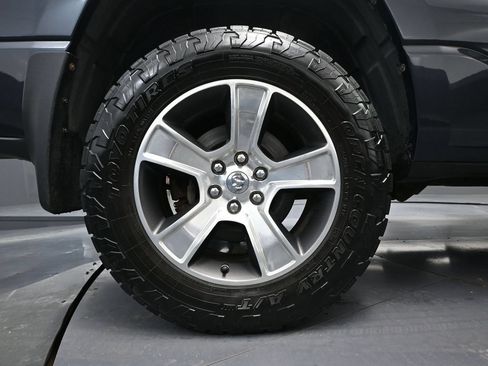 Used 2019 RAM 1500 Sport w/ Level 2 Equipment Group AWD/4WD image 17