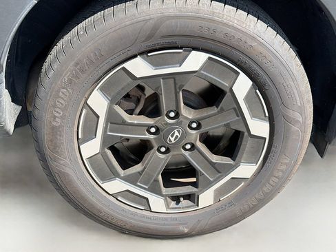 Used 2024 Hyundai Santa Fe SE AWD/4WD image 9