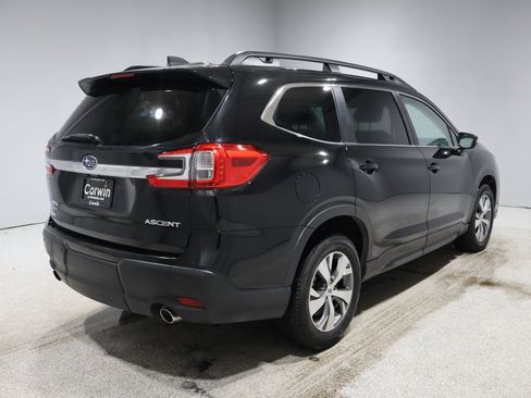 Used 2023 Subaru Ascent Premium w/ Convenience Package image 2