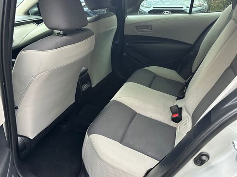 Used 2025 Toyota Corolla LE image 13