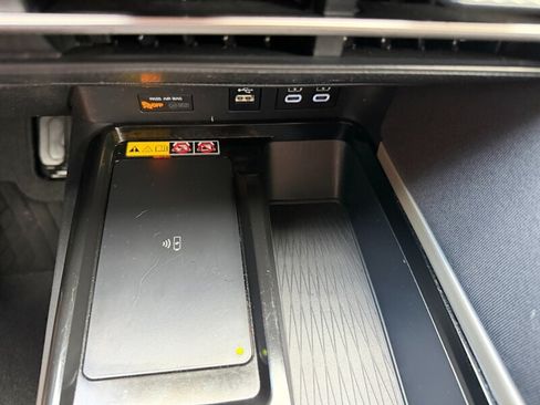 Used 2025 Toyota Camry LE w/ Convenience Package FWD image 32