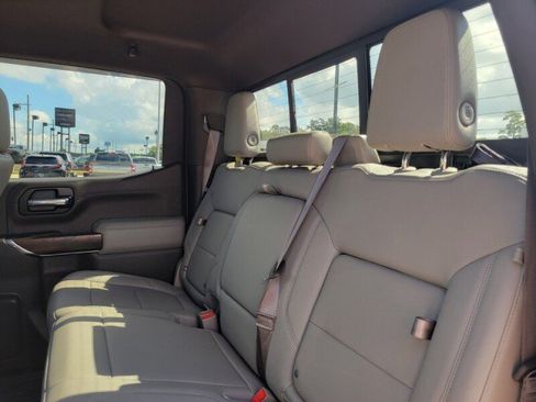 Used 2022 GMC Sierra 1500 SLT AWD/4WD image 27
