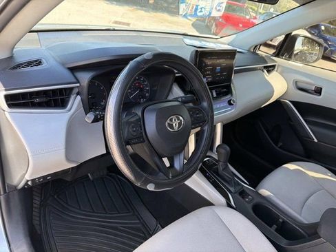 Certified 2023 Toyota Corolla Cross L image 11