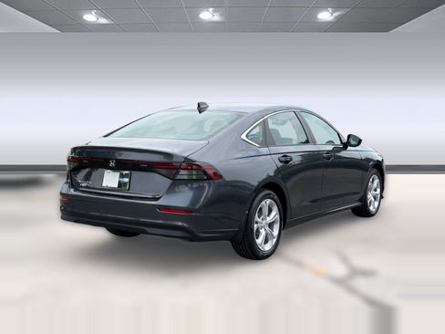 New 2026 Honda Accord LX image 9