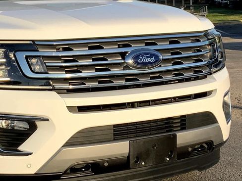 Used 2020 Ford Expedition Limited w/ Equipment Group 302A image 25