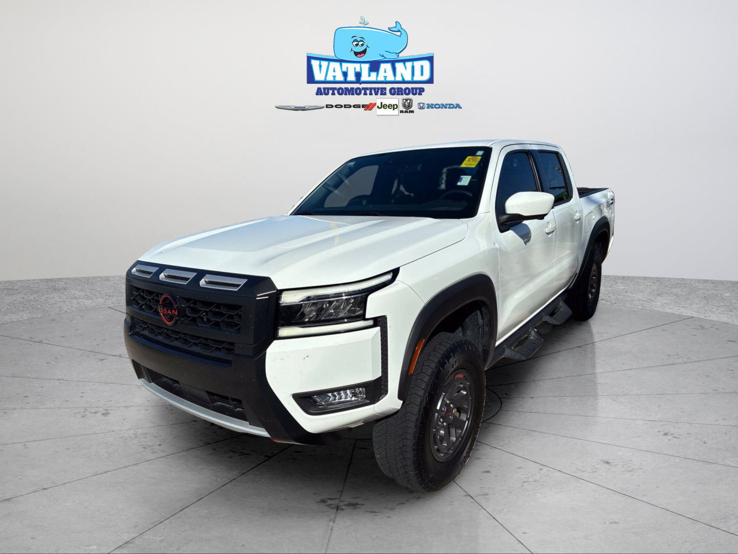 Used 2025 Nissan Frontier PRO-4X w/ Pro Convenience Package AWD/4WD image 18